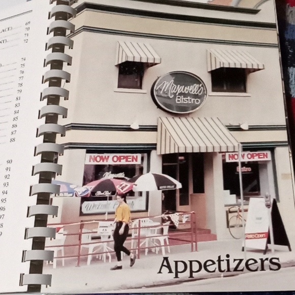 2 Unique Cookbooks- #1 From finest Restaurants in Toronto/#2 South Carolina - Picture 5 of 17